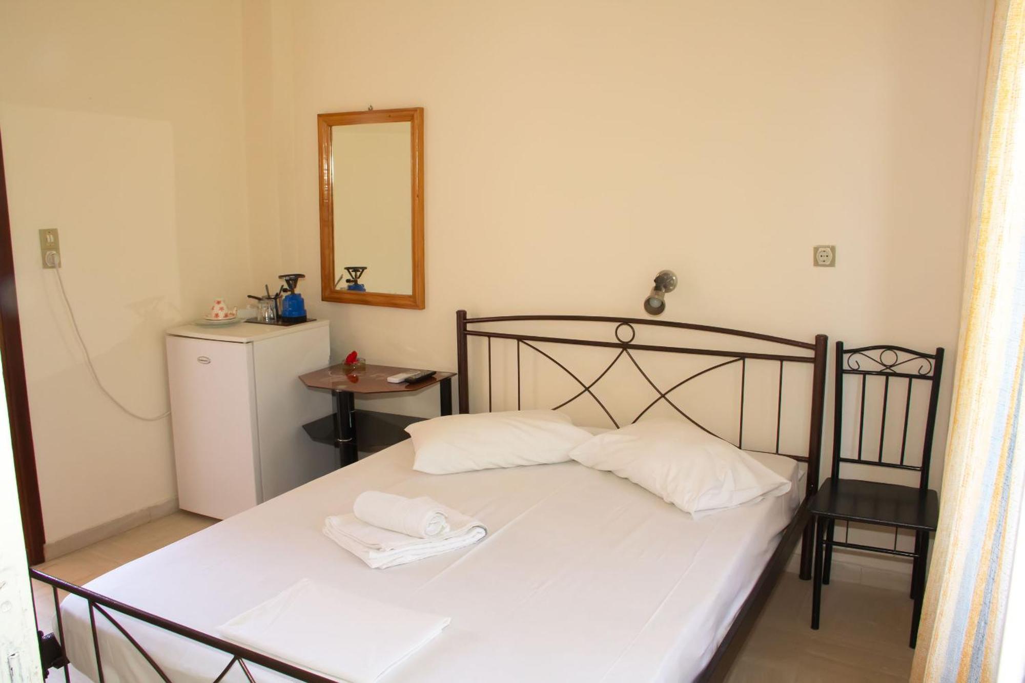 Aristidis Apartment Galissas Exterior photo